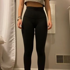 Wonder Under Black lulu leggings